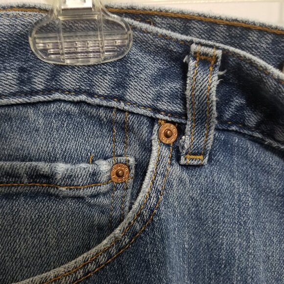 pair 2 of 2: Levi's 550 relaxed 36 x 32 men's jeans - Picture 3 of 8